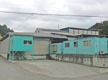 会社案内 - リサイクル部品・新品部品・中古トラック販売の